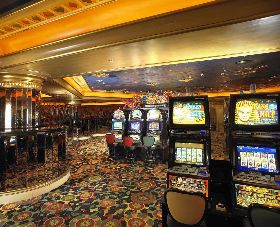The Palace Of The Lost City At Sun City Resort Eksteriør billede Casino on board